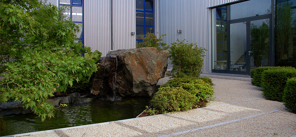 Wasserfall im Garten